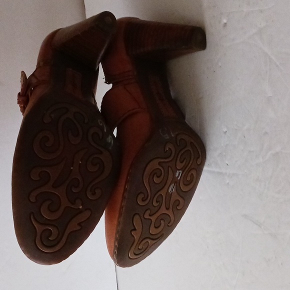 Borncrown brown leather heeled Mary Jane shoes-sz 7 1/2 - Picture 5 of 8